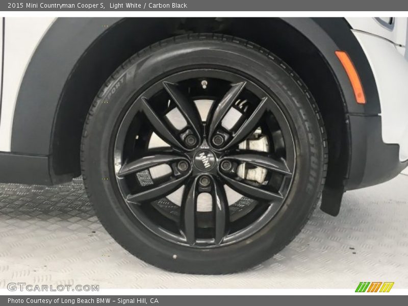 Light White / Carbon Black 2015 Mini Countryman Cooper S