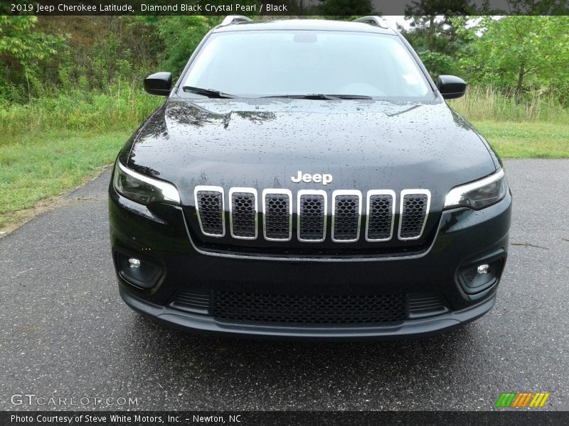 Diamond Black Crystal Pearl / Black 2019 Jeep Cherokee Latitude
