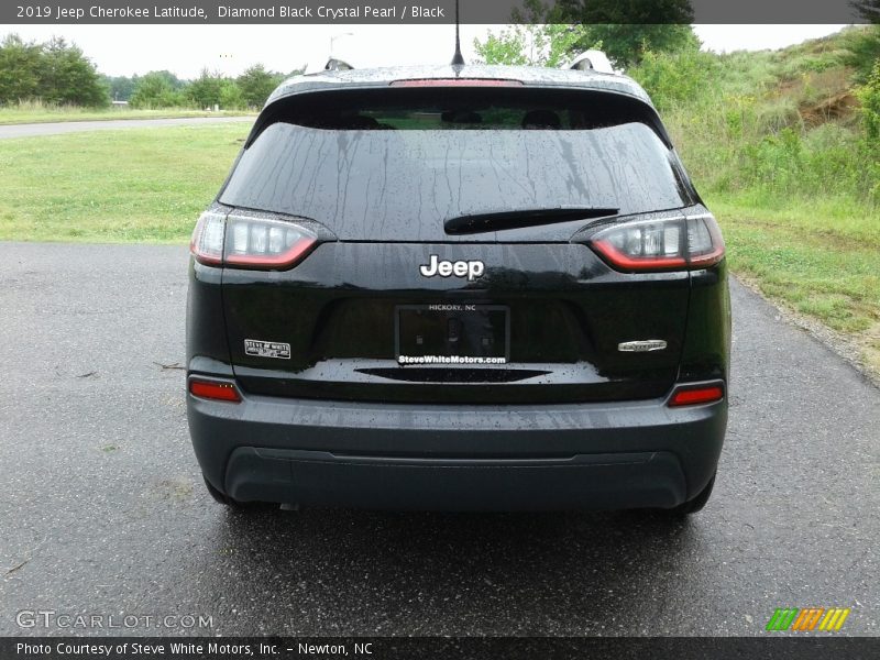 Diamond Black Crystal Pearl / Black 2019 Jeep Cherokee Latitude