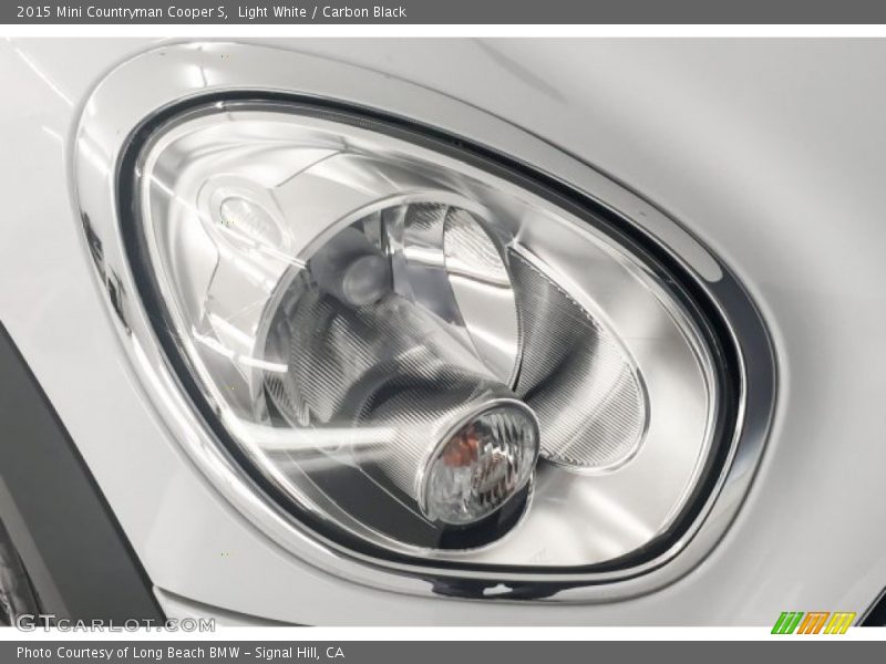 Light White / Carbon Black 2015 Mini Countryman Cooper S