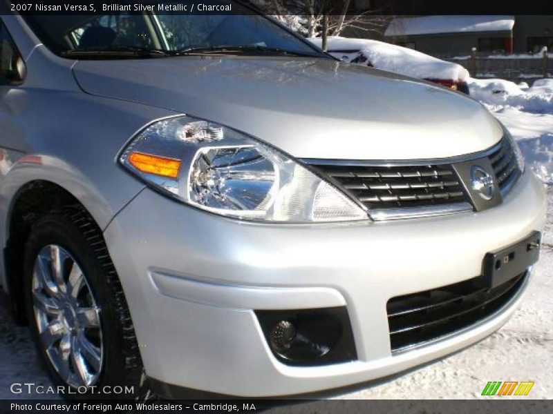 Brilliant Silver Metallic / Charcoal 2007 Nissan Versa S