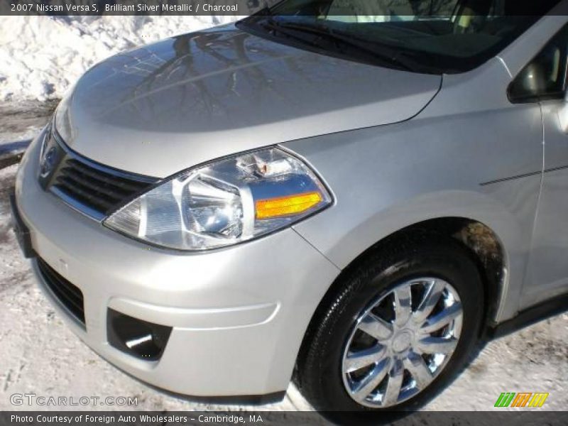 Brilliant Silver Metallic / Charcoal 2007 Nissan Versa S