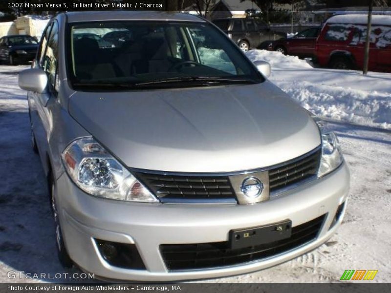 Brilliant Silver Metallic / Charcoal 2007 Nissan Versa S