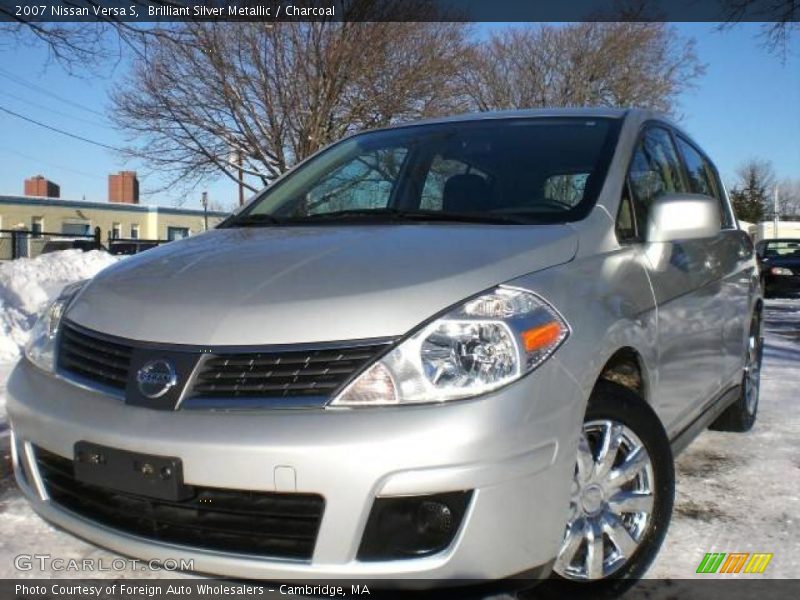 Brilliant Silver Metallic / Charcoal 2007 Nissan Versa S