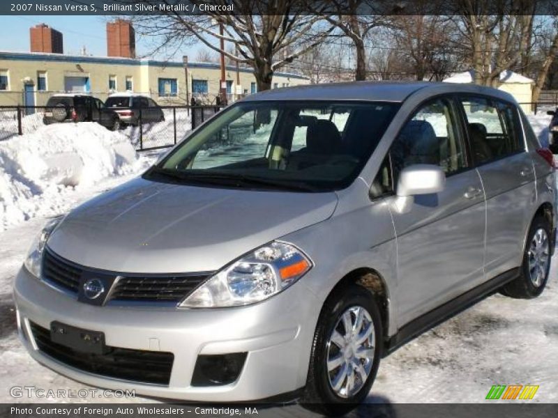 Brilliant Silver Metallic / Charcoal 2007 Nissan Versa S