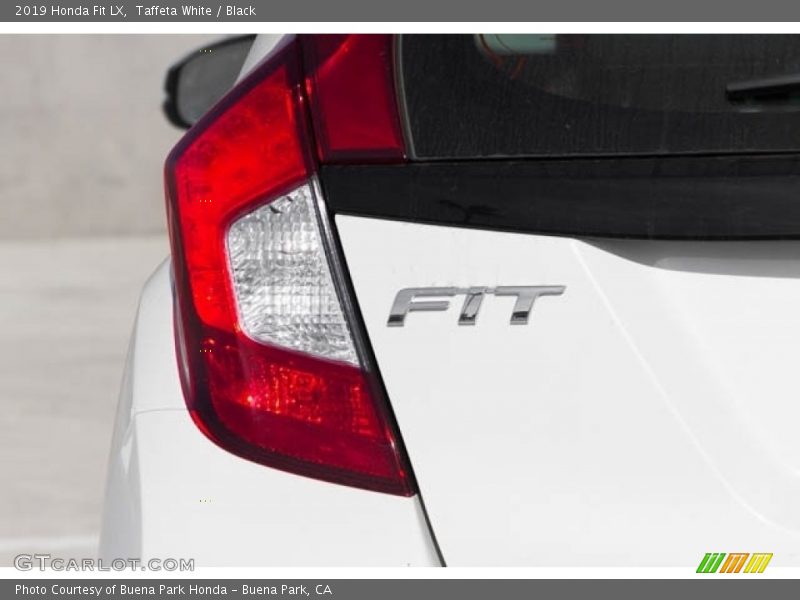 Taffeta White / Black 2019 Honda Fit LX