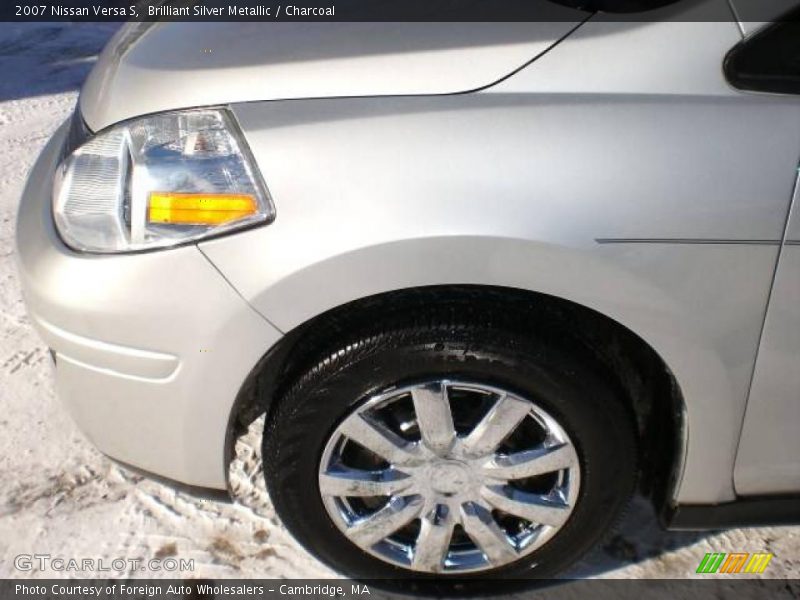 Brilliant Silver Metallic / Charcoal 2007 Nissan Versa S