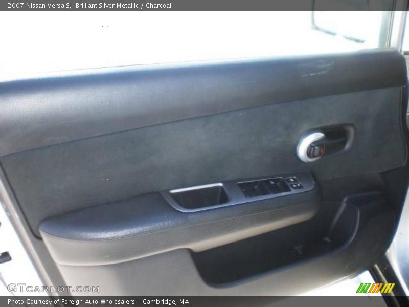 Brilliant Silver Metallic / Charcoal 2007 Nissan Versa S