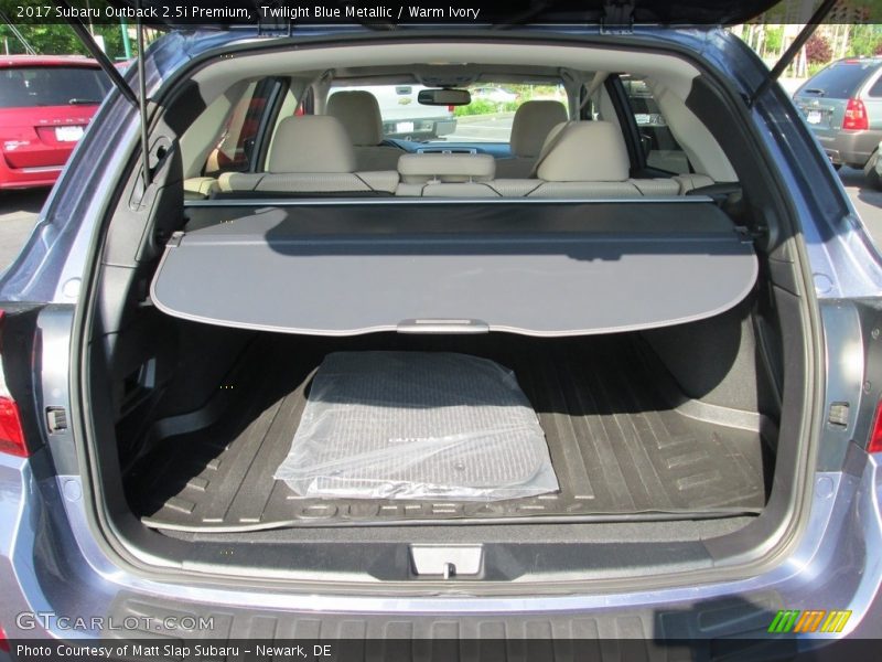 Twilight Blue Metallic / Warm Ivory 2017 Subaru Outback 2.5i Premium