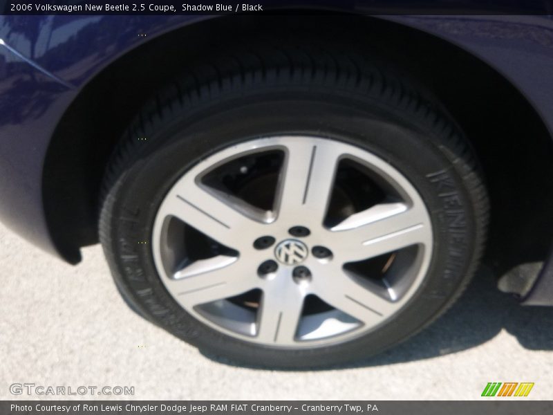 Shadow Blue / Black 2006 Volkswagen New Beetle 2.5 Coupe