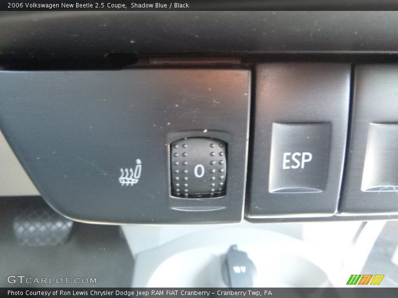 Shadow Blue / Black 2006 Volkswagen New Beetle 2.5 Coupe
