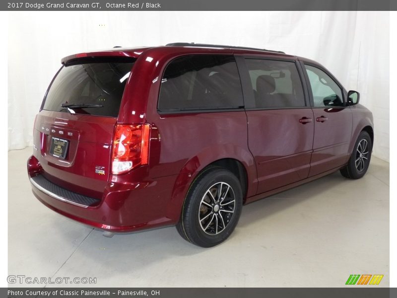 Octane Red / Black 2017 Dodge Grand Caravan GT