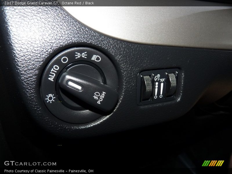 Octane Red / Black 2017 Dodge Grand Caravan GT