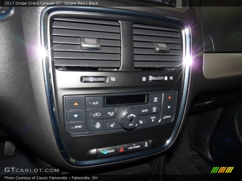 Octane Red / Black 2017 Dodge Grand Caravan GT