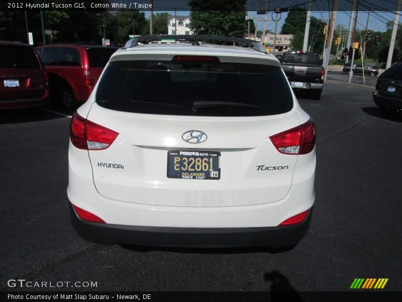 Cotton White / Taupe 2012 Hyundai Tucson GLS
