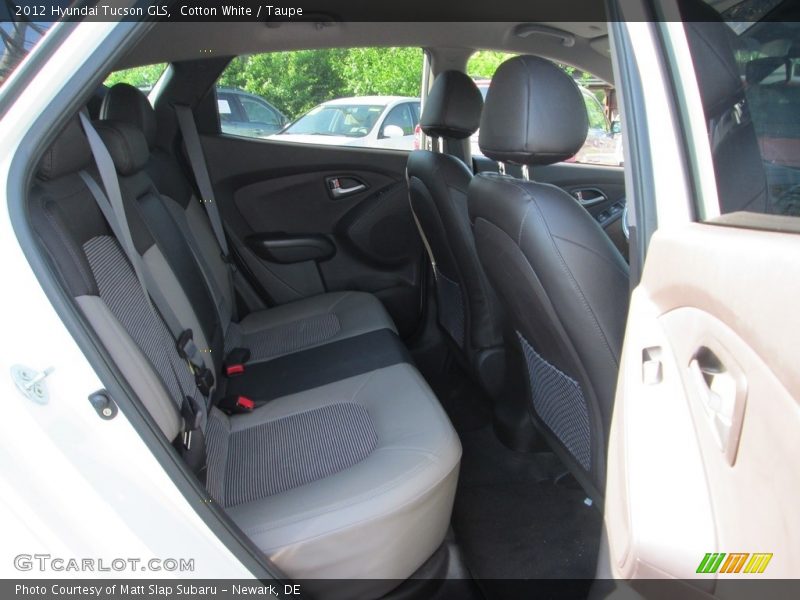 Cotton White / Taupe 2012 Hyundai Tucson GLS