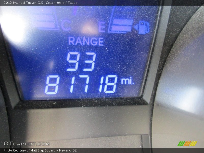Cotton White / Taupe 2012 Hyundai Tucson GLS