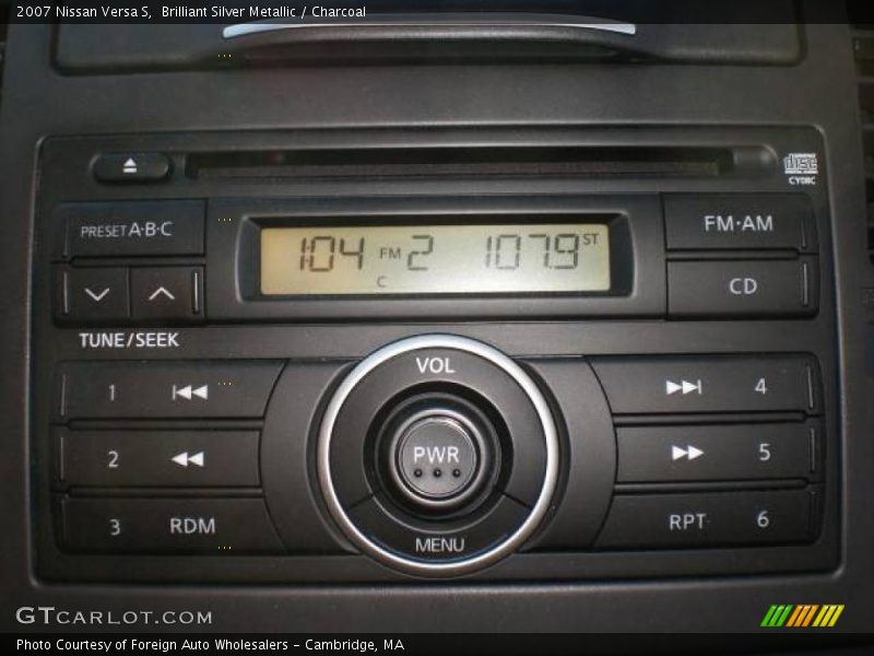 Brilliant Silver Metallic / Charcoal 2007 Nissan Versa S