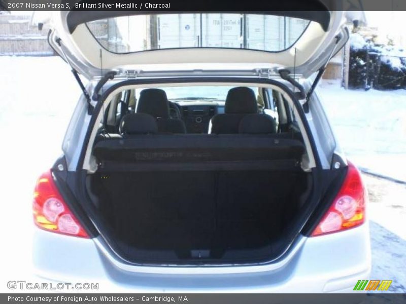 Brilliant Silver Metallic / Charcoal 2007 Nissan Versa S