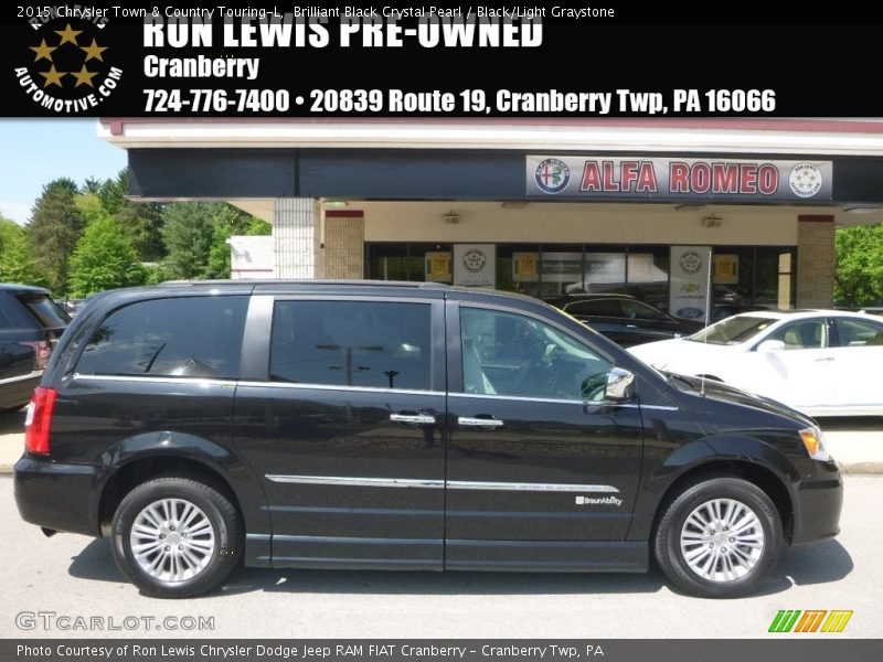 Brilliant Black Crystal Pearl / Black/Light Graystone 2015 Chrysler Town & Country Touring-L