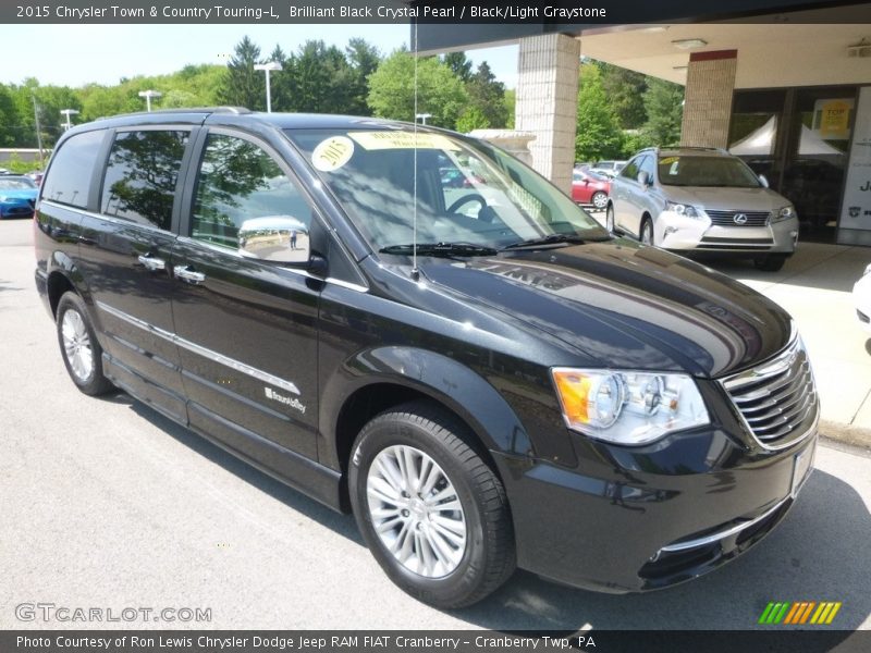 Brilliant Black Crystal Pearl / Black/Light Graystone 2015 Chrysler Town & Country Touring-L
