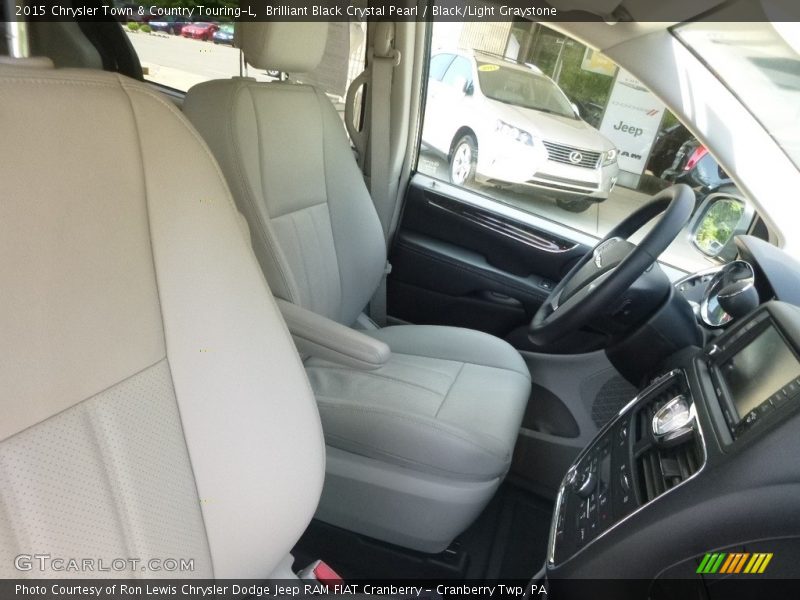 Brilliant Black Crystal Pearl / Black/Light Graystone 2015 Chrysler Town & Country Touring-L
