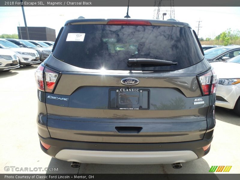 Magnetic / Charcoal Black 2018 Ford Escape SEL