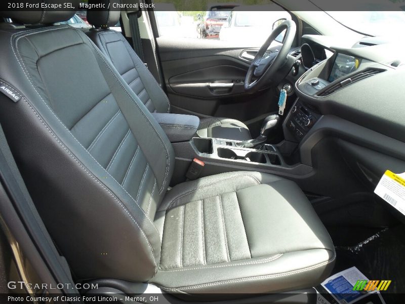 Magnetic / Charcoal Black 2018 Ford Escape SEL