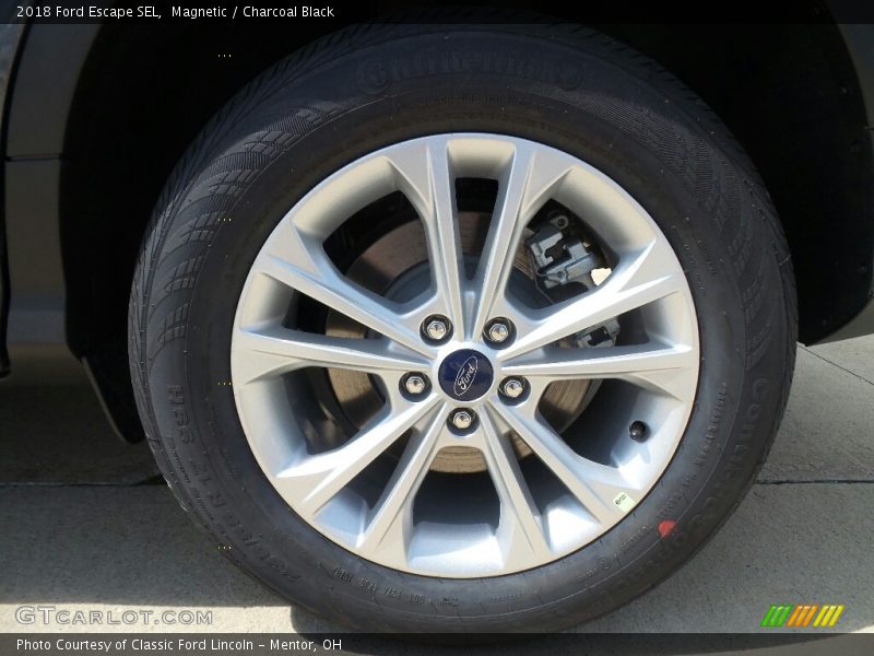 Magnetic / Charcoal Black 2018 Ford Escape SEL
