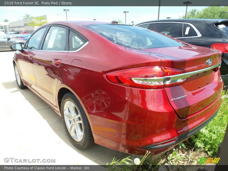 Ruby Red / Ebony 2018 Ford Fusion SE