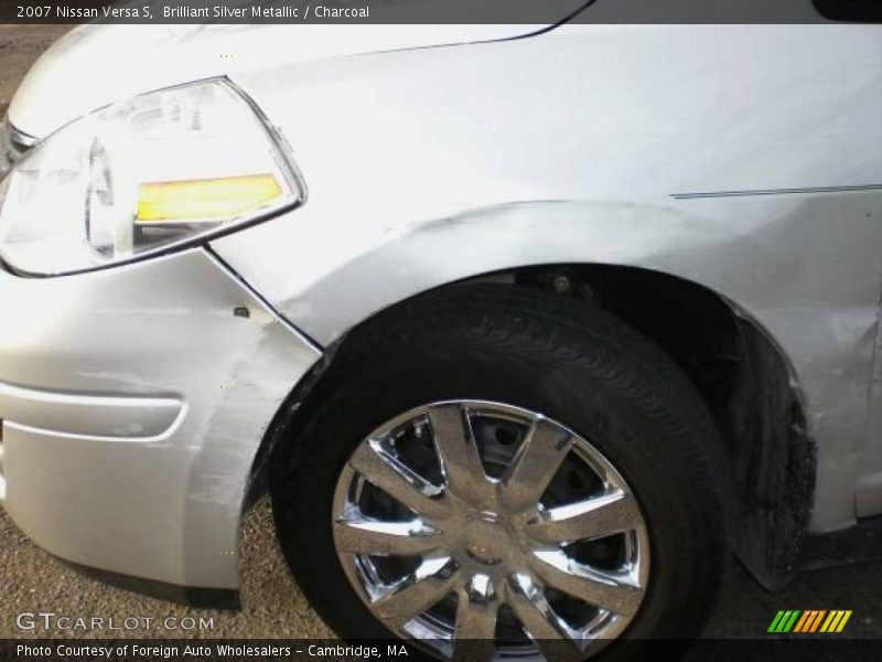 Brilliant Silver Metallic / Charcoal 2007 Nissan Versa S