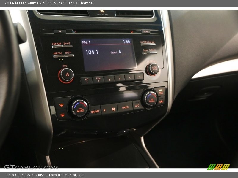 Super Black / Charcoal 2014 Nissan Altima 2.5 SV