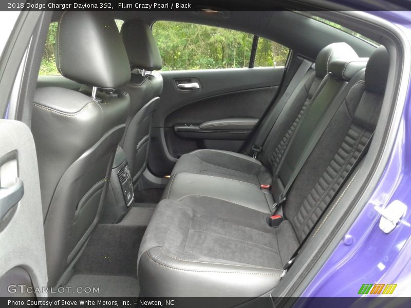 Plum Crazy Pearl / Black 2018 Dodge Charger Daytona 392