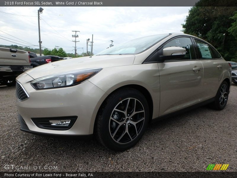 White Gold / Charcoal Black 2018 Ford Focus SEL Sedan