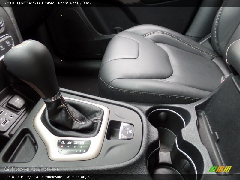 Bright White / Black 2018 Jeep Cherokee Limited