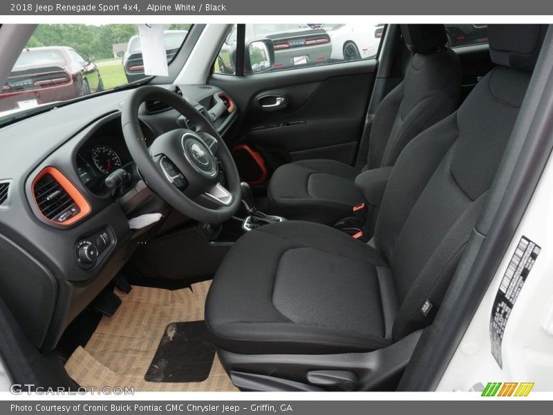 Alpine White / Black 2018 Jeep Renegade Sport 4x4