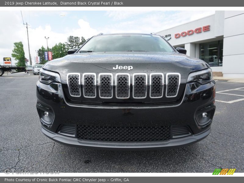 Diamond Black Crystal Pearl / Black 2019 Jeep Cherokee Latitude