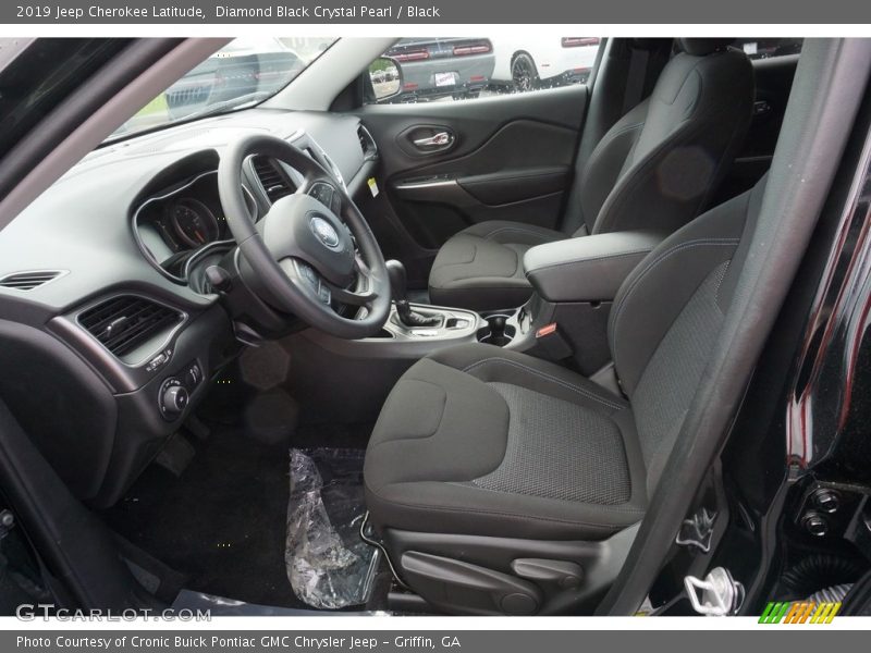 Diamond Black Crystal Pearl / Black 2019 Jeep Cherokee Latitude