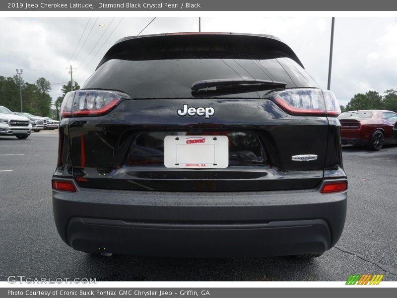 Diamond Black Crystal Pearl / Black 2019 Jeep Cherokee Latitude