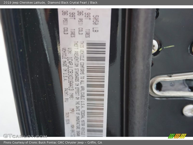 Diamond Black Crystal Pearl / Black 2019 Jeep Cherokee Latitude