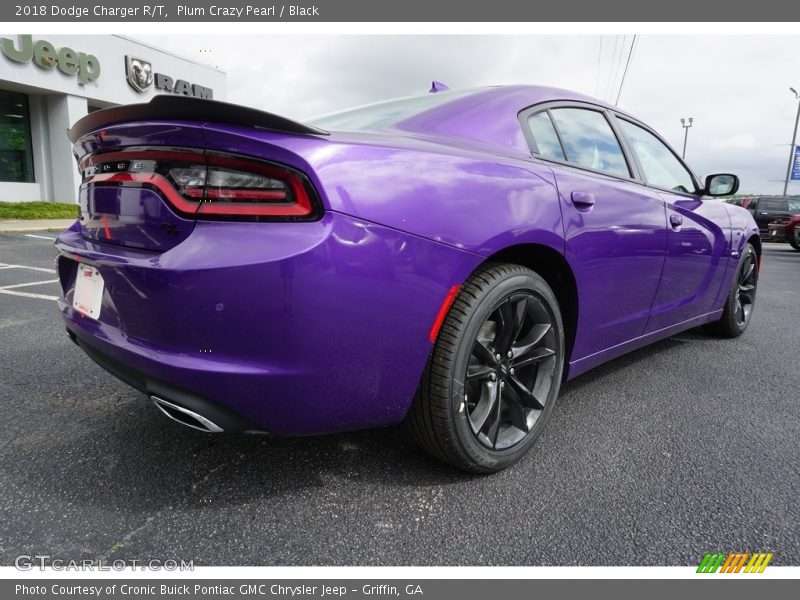 Plum Crazy Pearl / Black 2018 Dodge Charger R/T