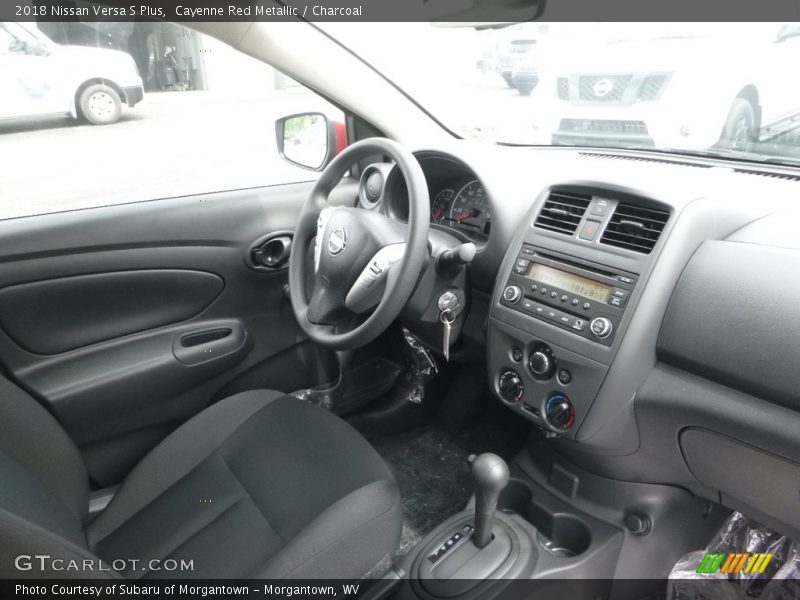 Cayenne Red Metallic / Charcoal 2018 Nissan Versa S Plus