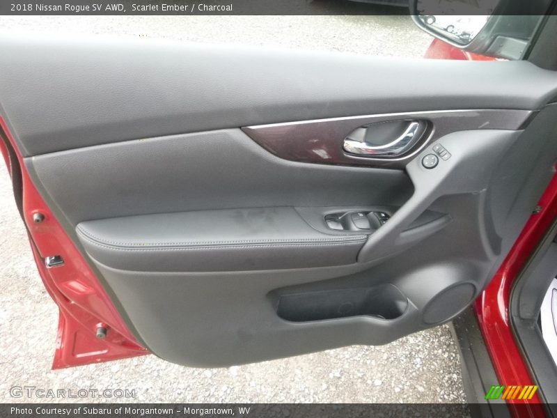 Scarlet Ember / Charcoal 2018 Nissan Rogue SV AWD