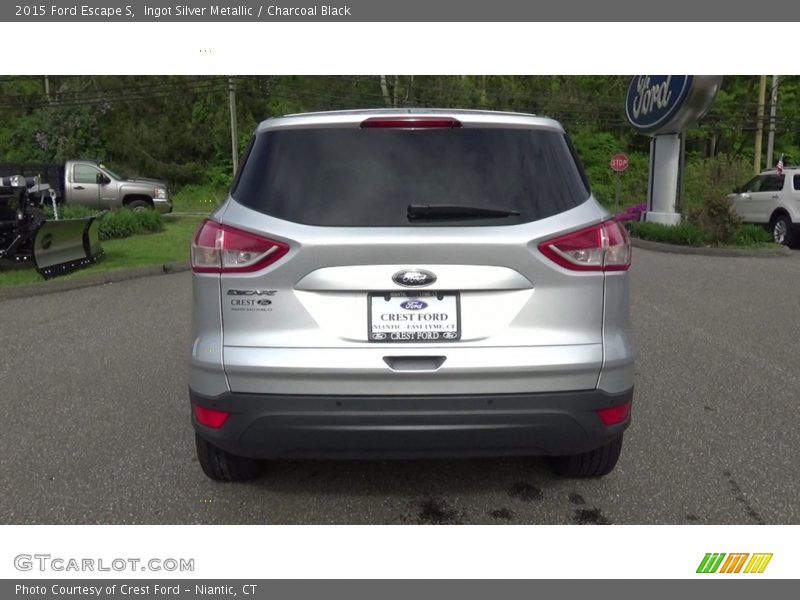 Ingot Silver Metallic / Charcoal Black 2015 Ford Escape S