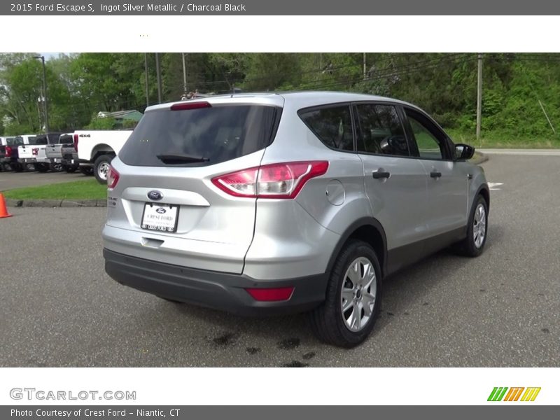 Ingot Silver Metallic / Charcoal Black 2015 Ford Escape S