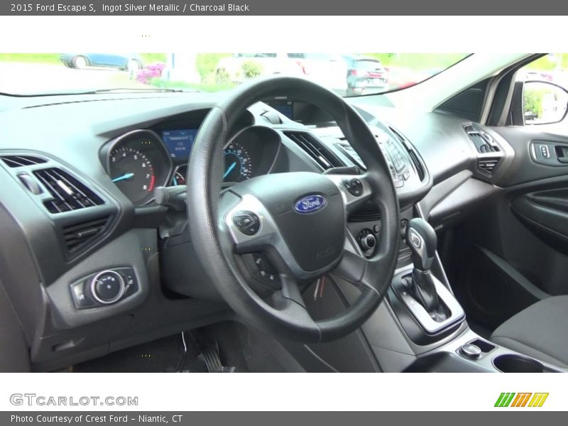 Ingot Silver Metallic / Charcoal Black 2015 Ford Escape S