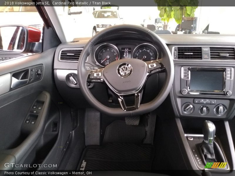 Cardinal Red Metallic / Titan Black 2018 Volkswagen Jetta SE
