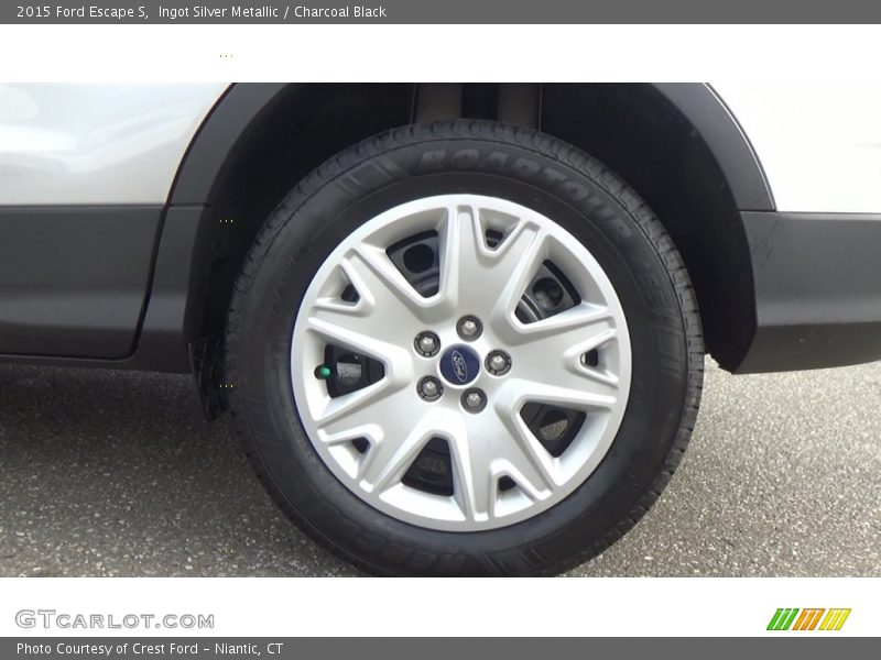 Ingot Silver Metallic / Charcoal Black 2015 Ford Escape S