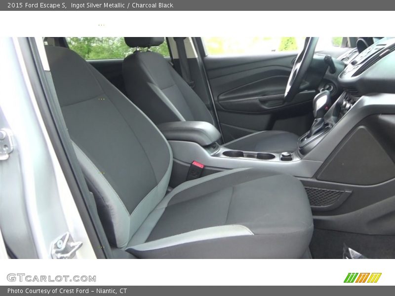 Ingot Silver Metallic / Charcoal Black 2015 Ford Escape S