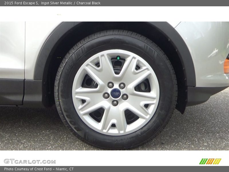 Ingot Silver Metallic / Charcoal Black 2015 Ford Escape S